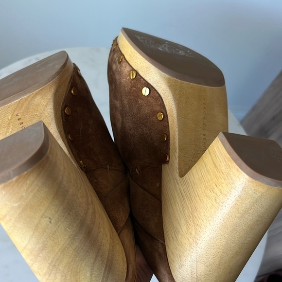 Veronica Beard Dacey Suede Clogs - Picture 5 of 9